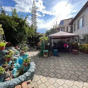 Ortachala Summer House Hostel